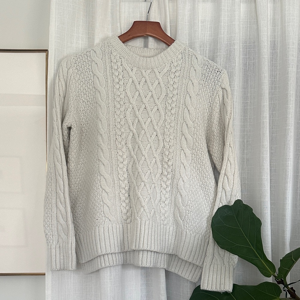 Abercrombie Women’s Cable Knit Sweater - Cream